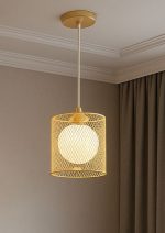 lustre suspendu en métal au design grillagé