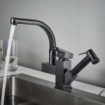 Mitigeur de cuisine noir avec douchette extractible – Design moderne et rotation 360°
